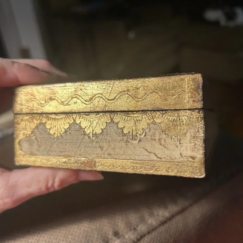 Vintage Florentine Italian Wood Jewelry Trinket Box Gold Gilt Florentine